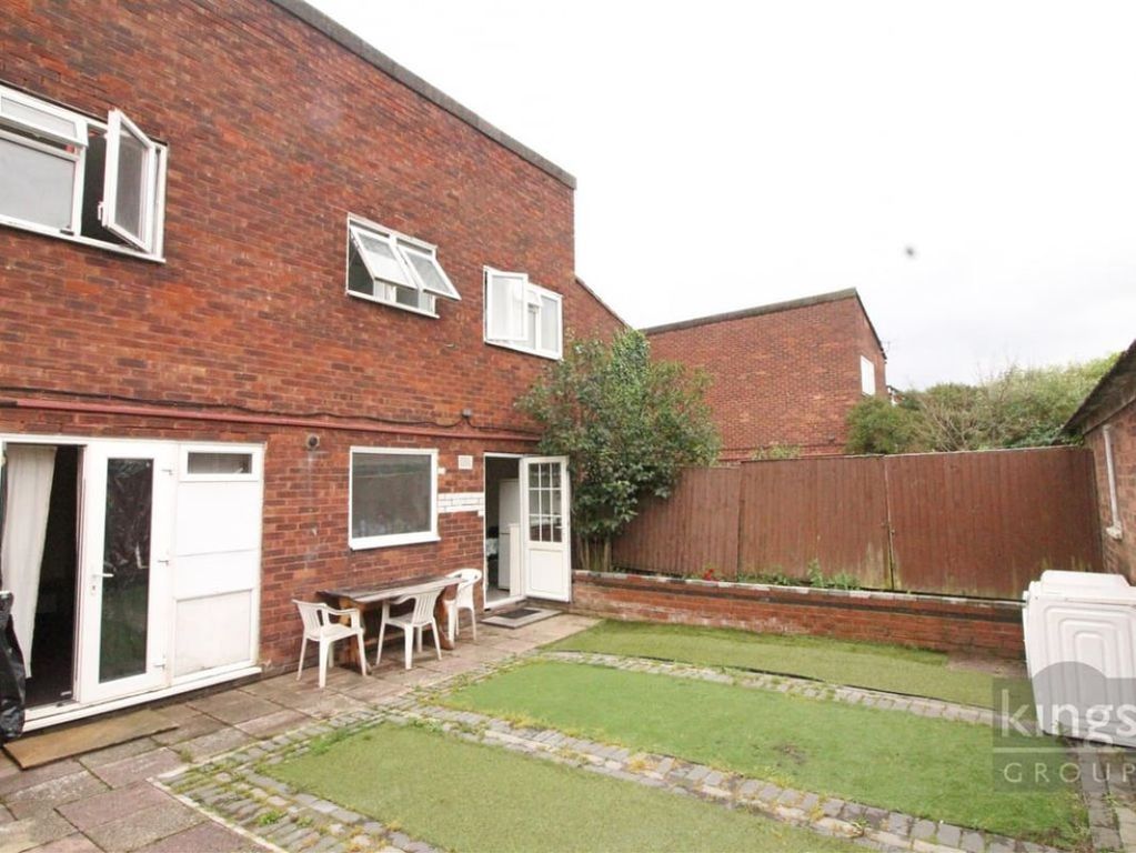 Property photo 2 of 12