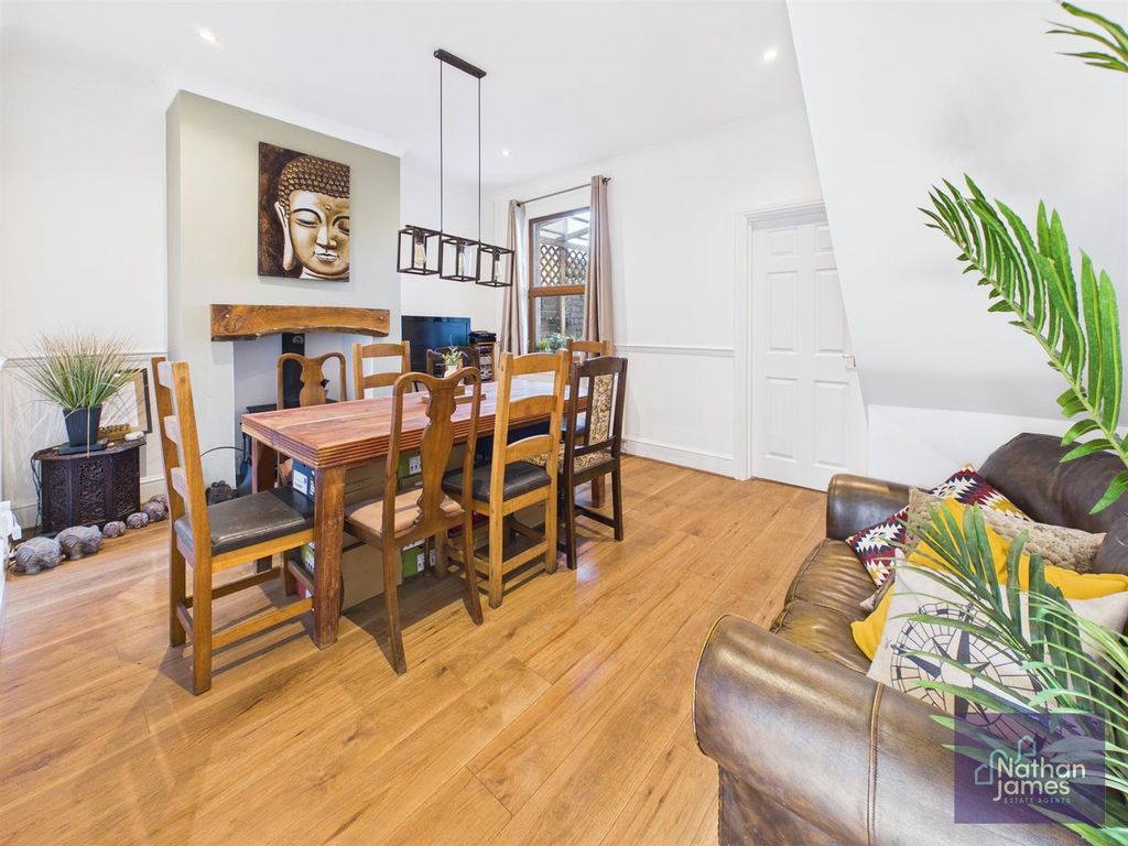 Property photo 3 of 17 Dining Room