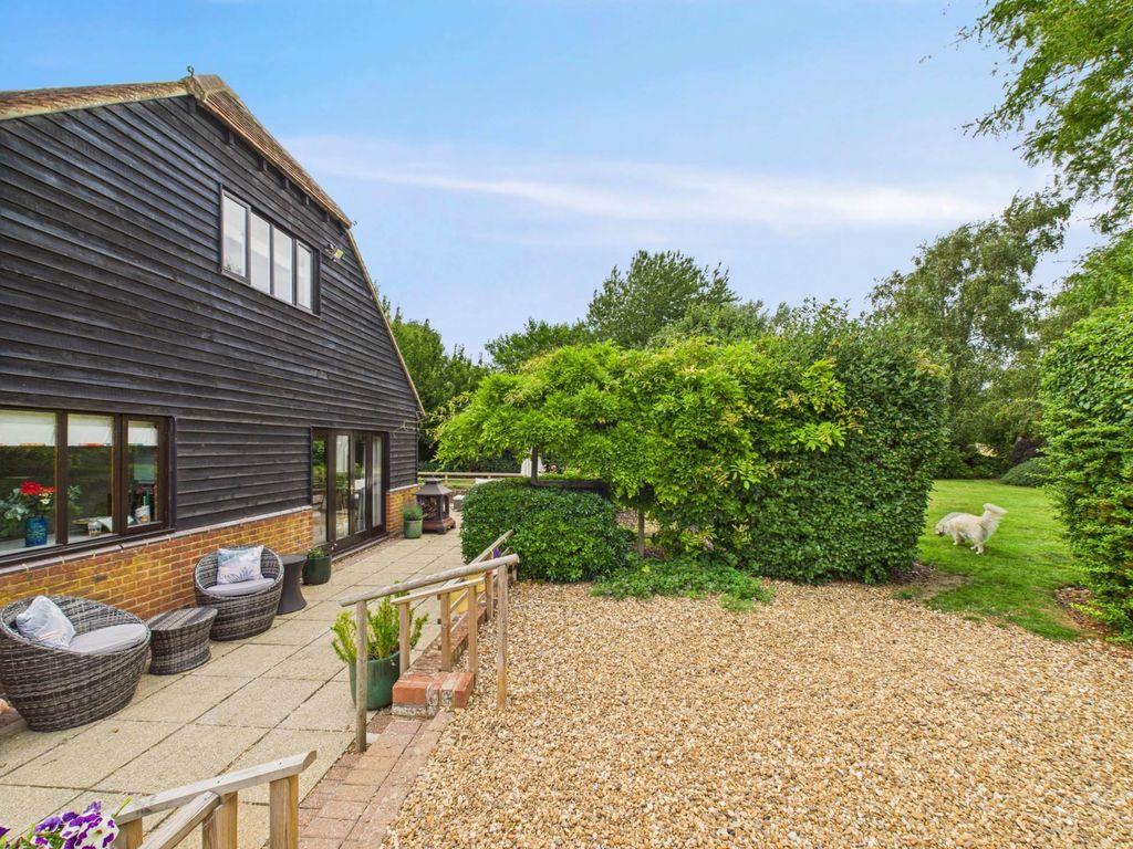 Property photo 3 of 42