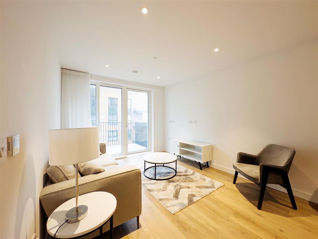 Property photo 2 of 12