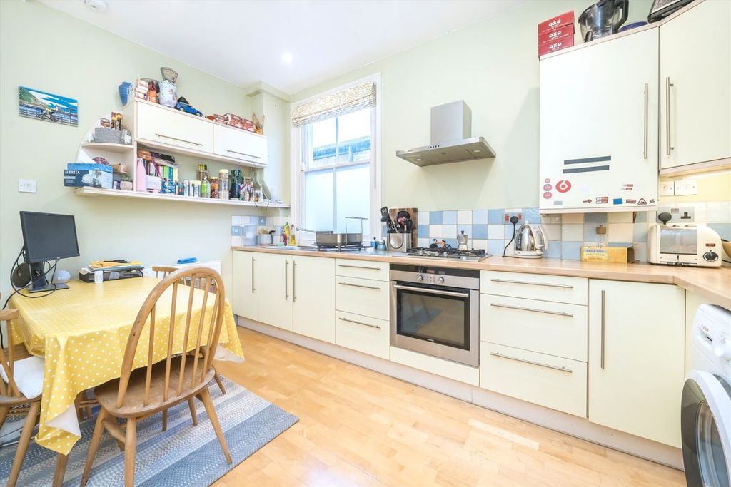 Property photo 3 of 7