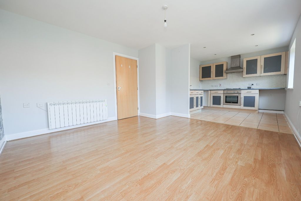 Property photo 3 of 13 4979424