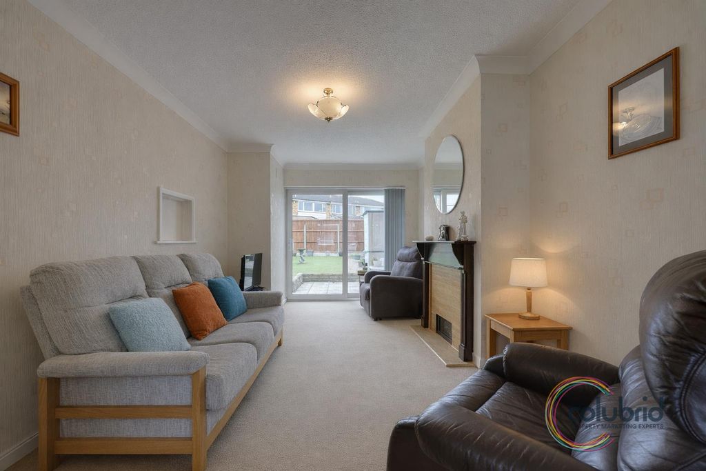 Property photo 3 of 15