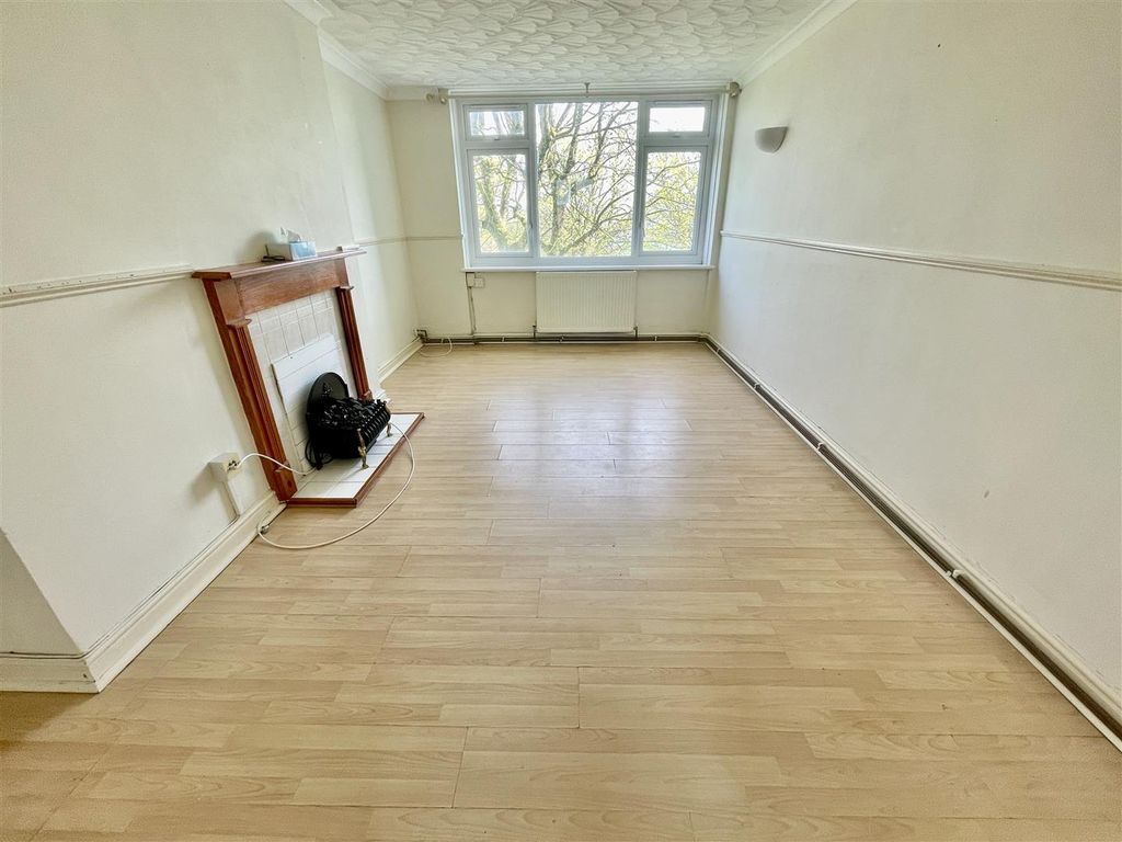 Property photo 2 of 13 Fullsizerender.Jpeg