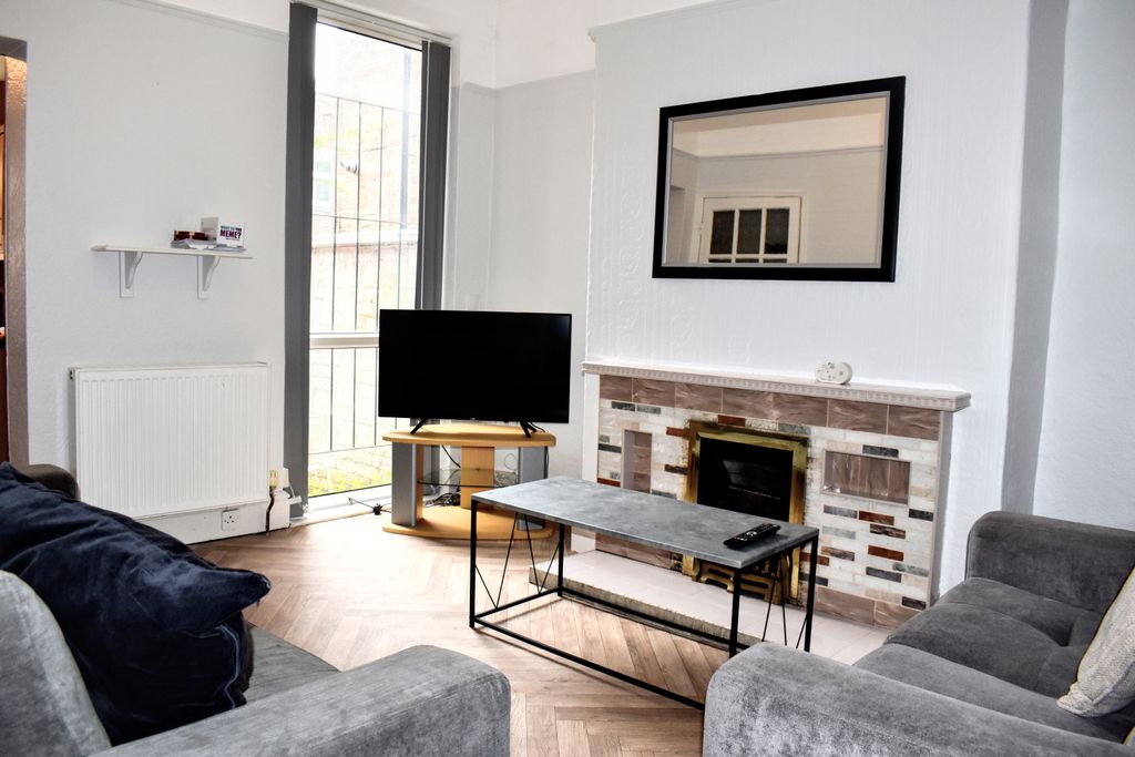 Property photo 2 of 15 Dsc_0433