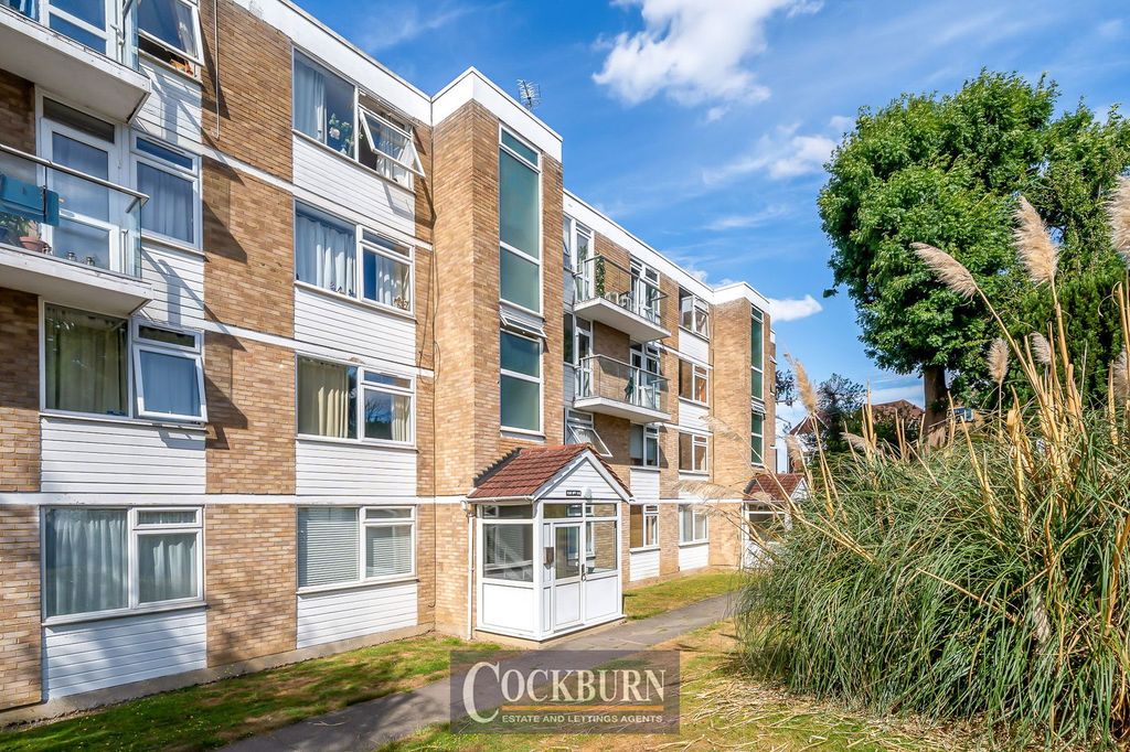 Property photo 1 of 12