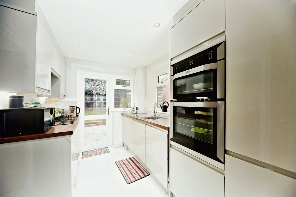 Property photo 3 of 17 Photography
