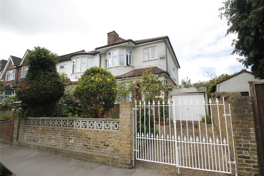 Property photo 1 of 17 Picture No. 22