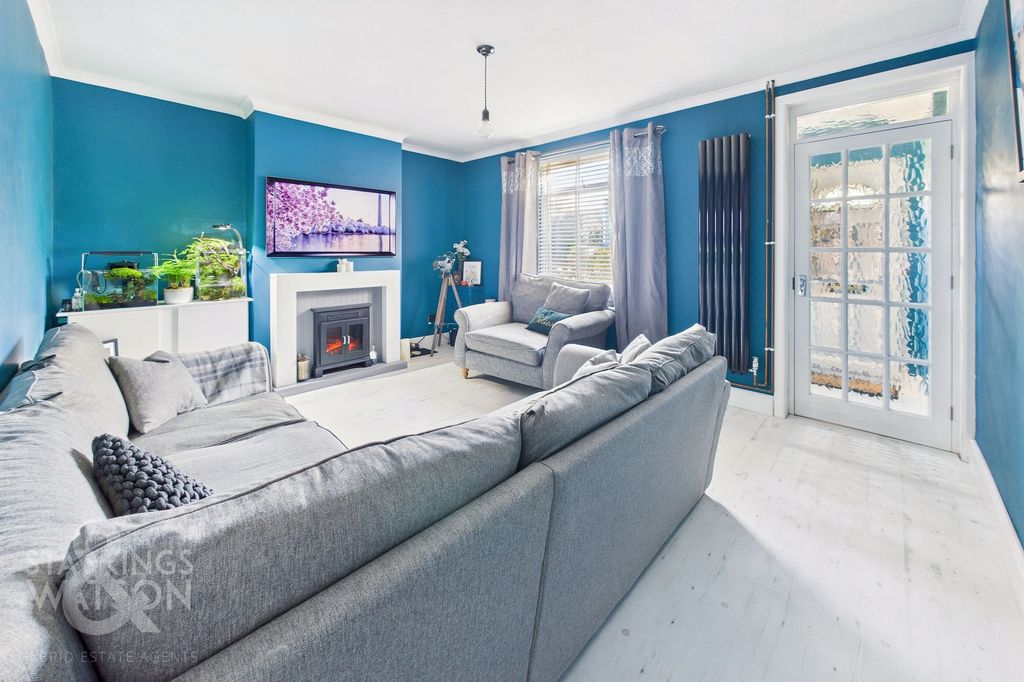 Property photo 2 of 24