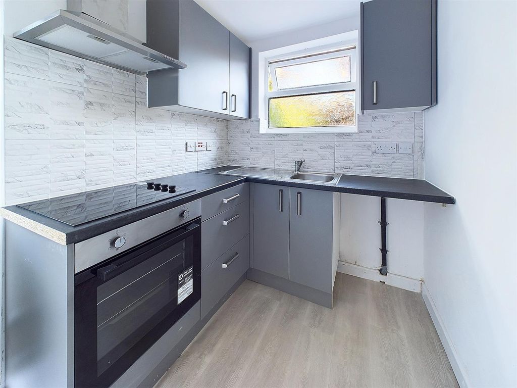 Property photo 1 of 7 Cam03736G0-Pr0058-Still015.Jpg