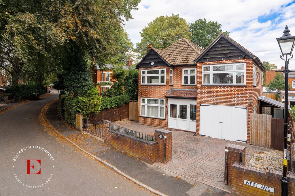 Property photo 1 of 26