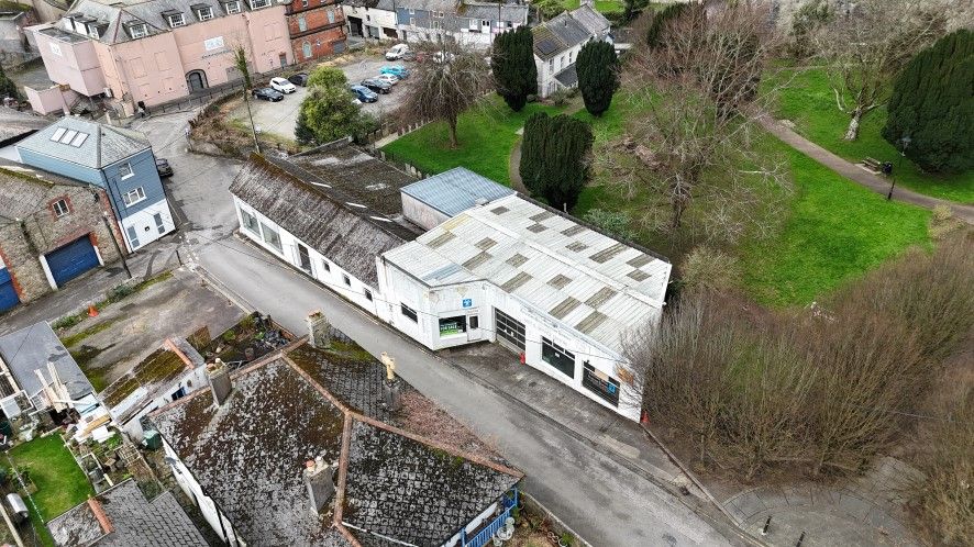 Property photo 2 of 10