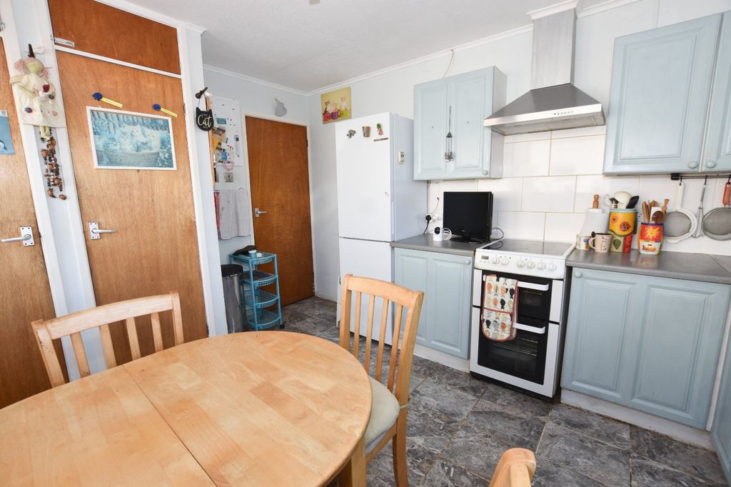 Property photo 3 of 15 Kitchen/Diner