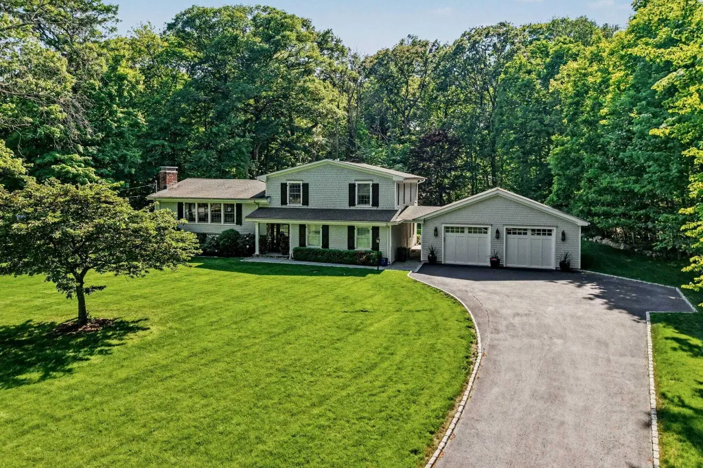 Property photo 1 of 30