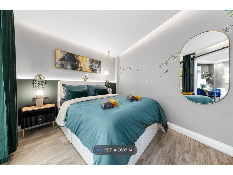 Property photo 1 of 27 Bedroom