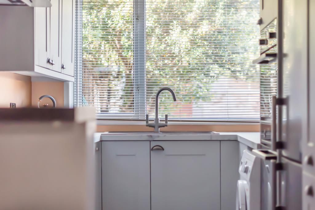 Property photo 2 of 21 Kitchen