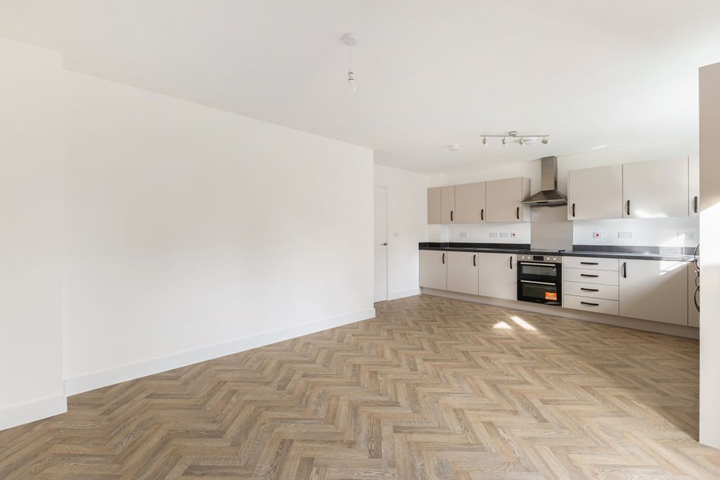 Property photo 3 of 12 Photo