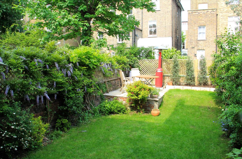 Property photo 1 of 17 Image