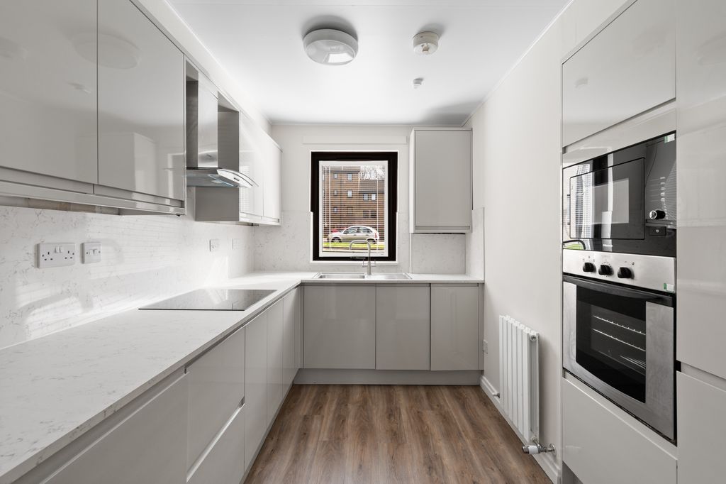 Property photo 2 of 21 Property Image 2