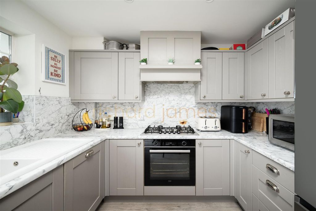 Property photo 2 of 20 P08.Jpg