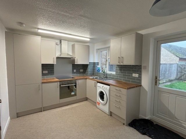Property photo 3 of 11 63 Station Road Kitchen