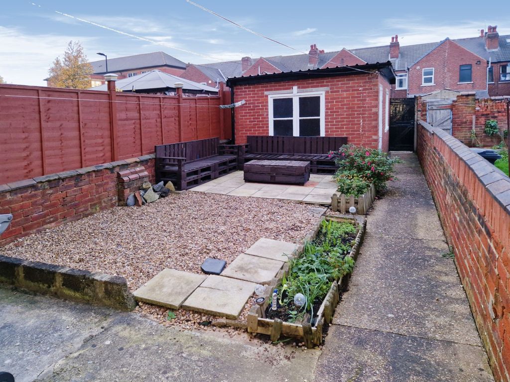 Property photo 3 of 9