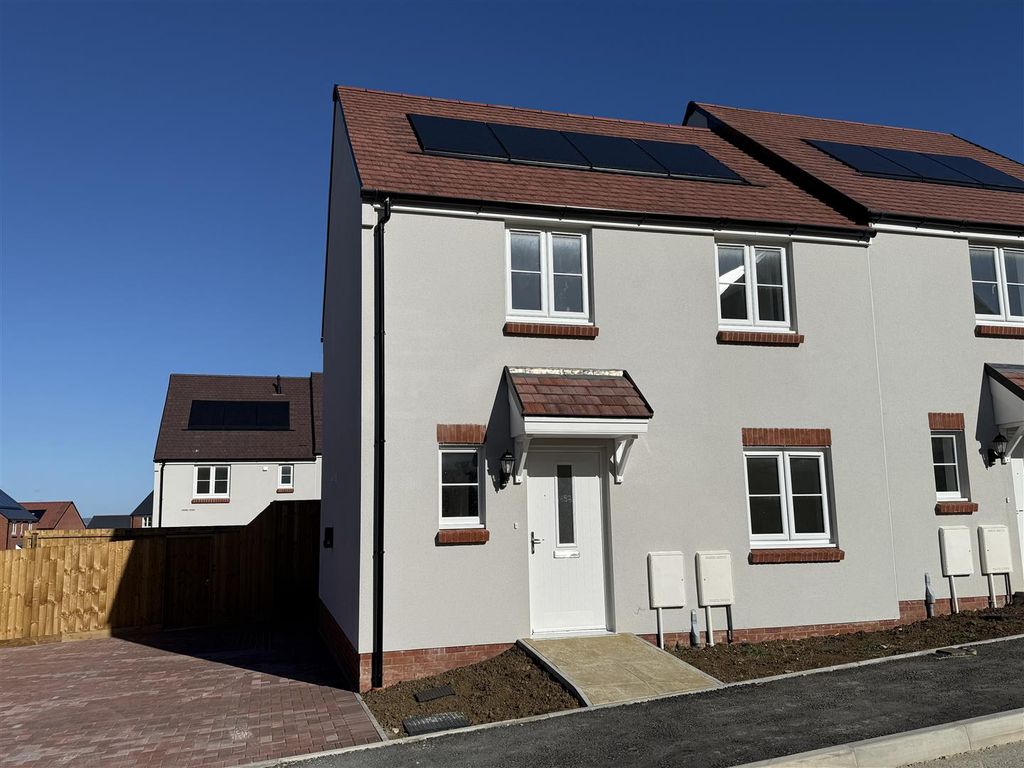 Property photo 1 of 13 Plot 353 Front.Jpeg