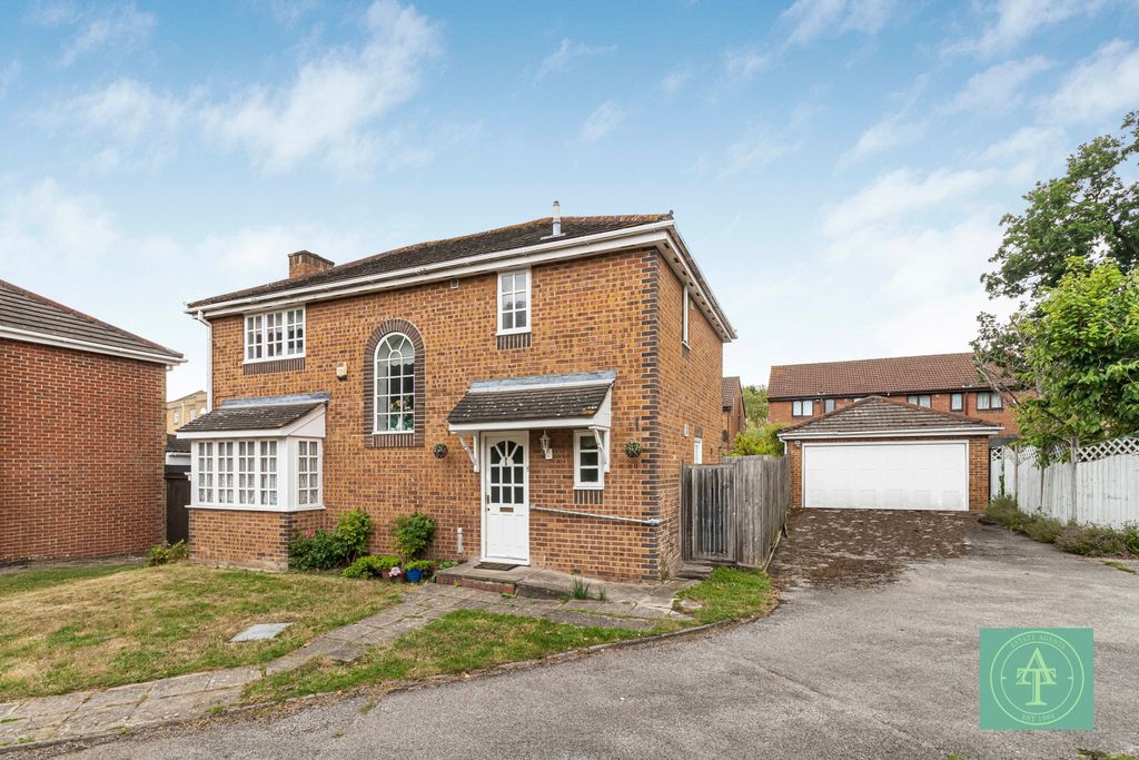Property photo 1 of 28 4Â Bedroom Detached For Sale