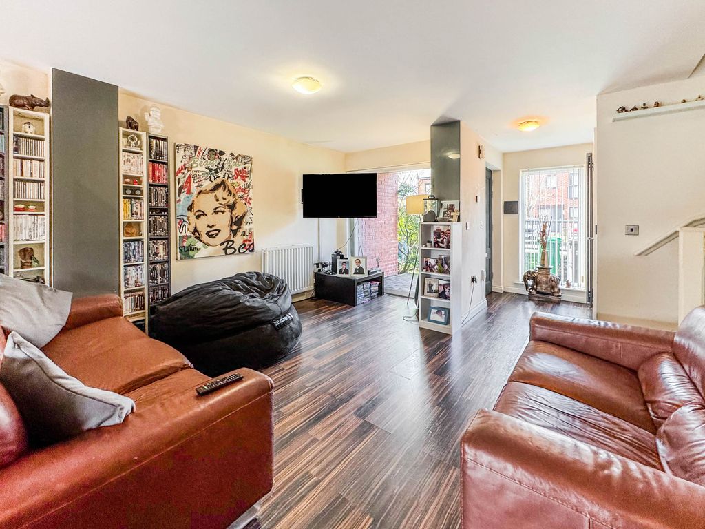 Property photo 1 of 15 Living Room