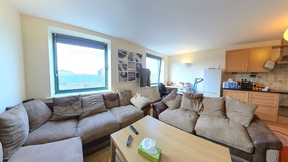 Property photo 2 of 18