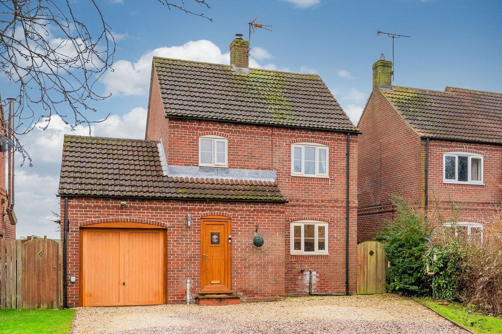 Property photo 1 of 39