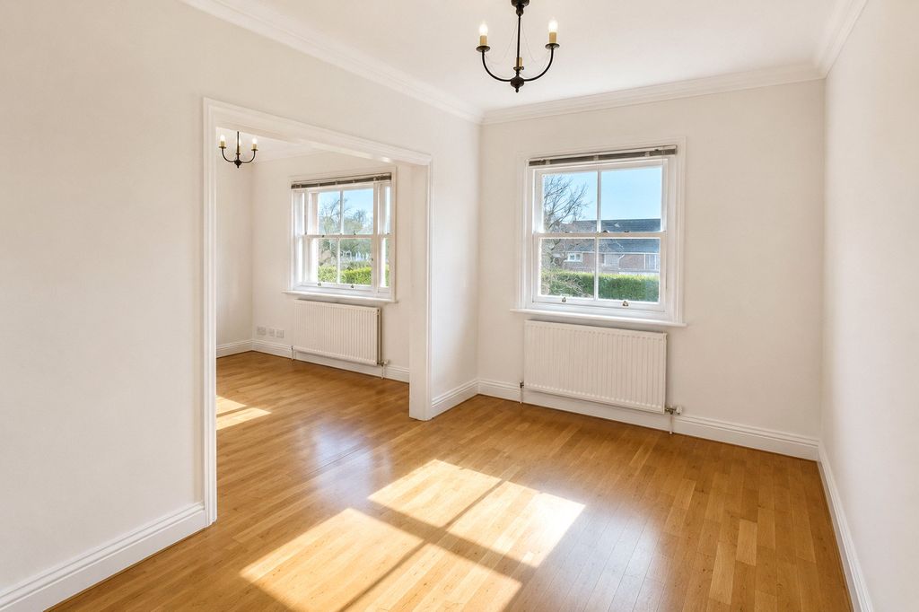 Property photo 2 of 6 Picture No. 12