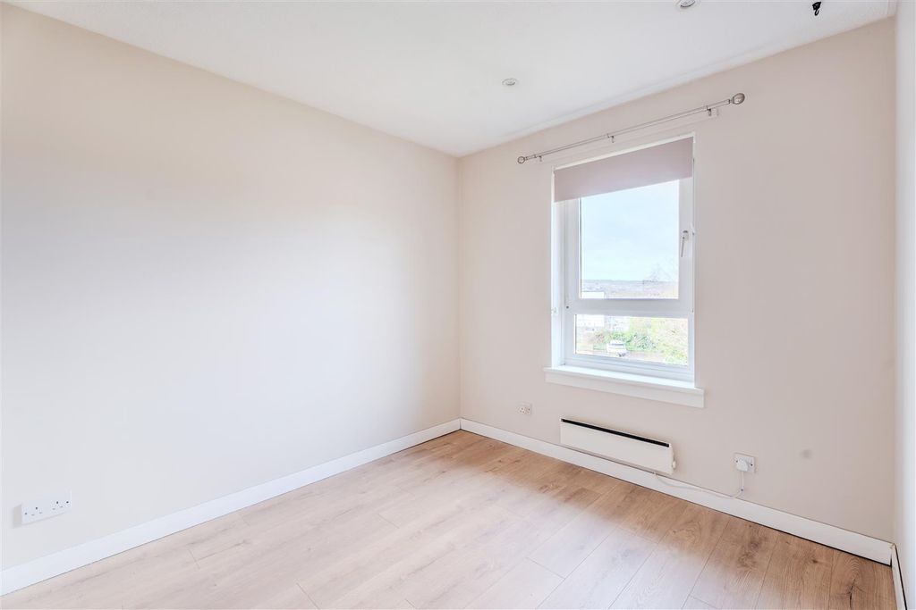 Additional image 11 of 2 bed flat to rentCaird Gardens, Hamilton ML3