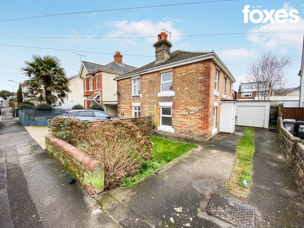 Property photo 1 of 11 4867451