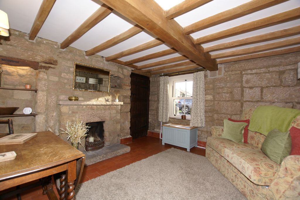 Property photo 2 of 8 Lion Din