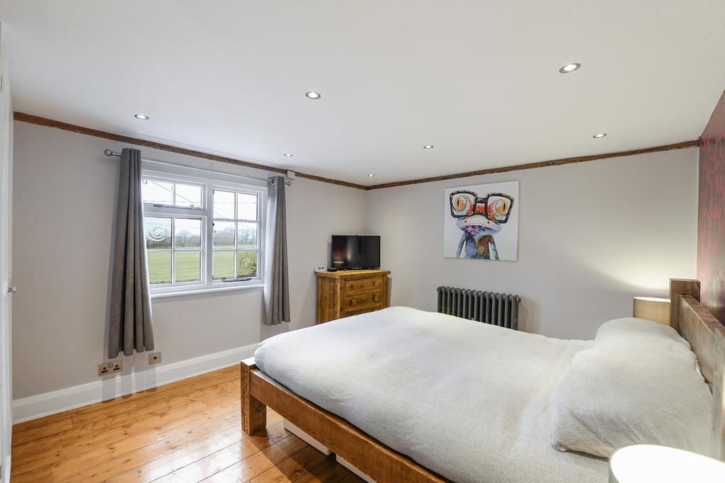 Property photo 2 of 27 11.Jpg
