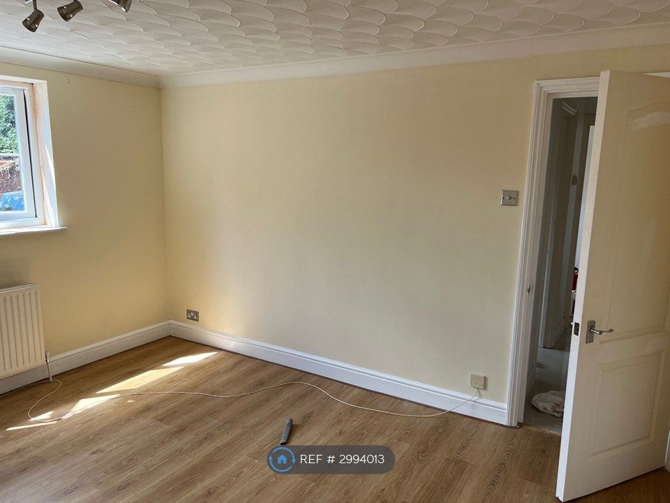 Property photo 2 of 8 Living Room