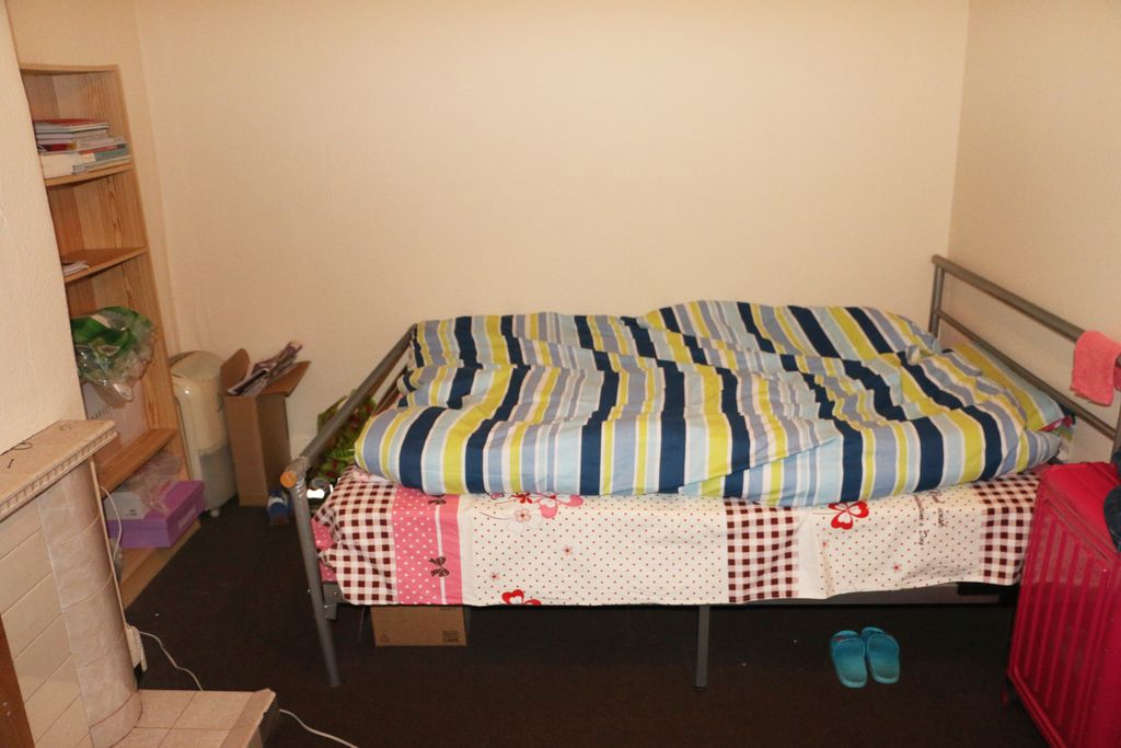 Property photo 3 of 6