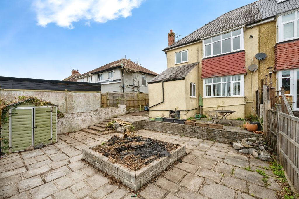 Property photo 2 of 17