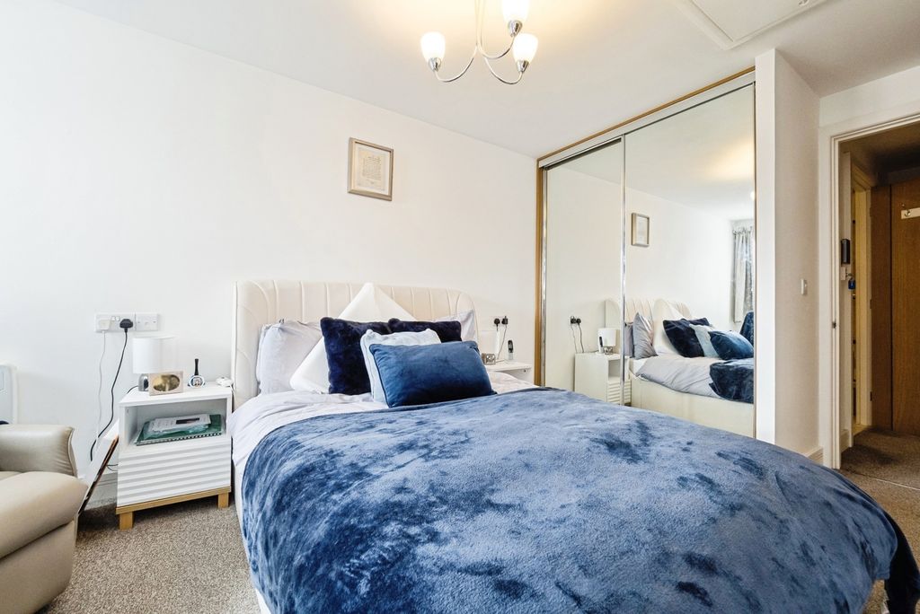 Additional image 11 of 1 bed flat for saleWhite Hart Lane, Romford RM7