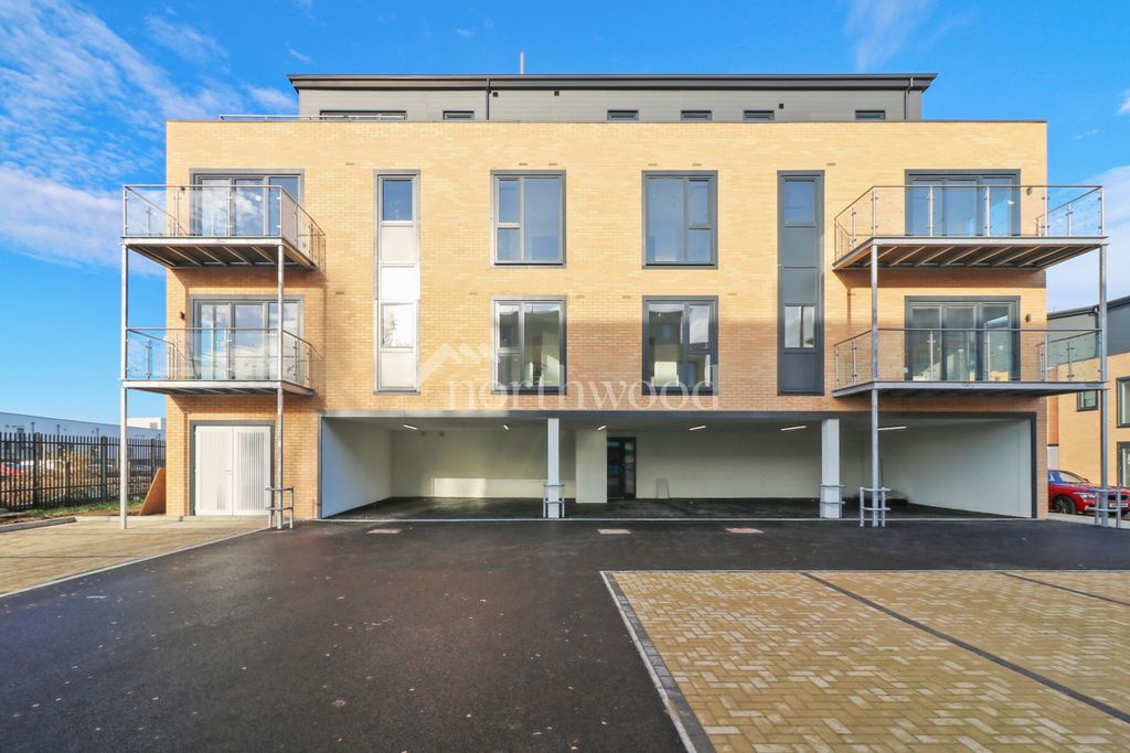 Property photo 1 of 19