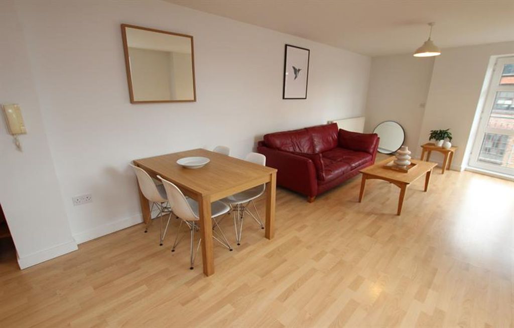Property photo 2 of 8