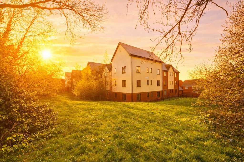 Property photo 1 of 33 K1 Sun.Png