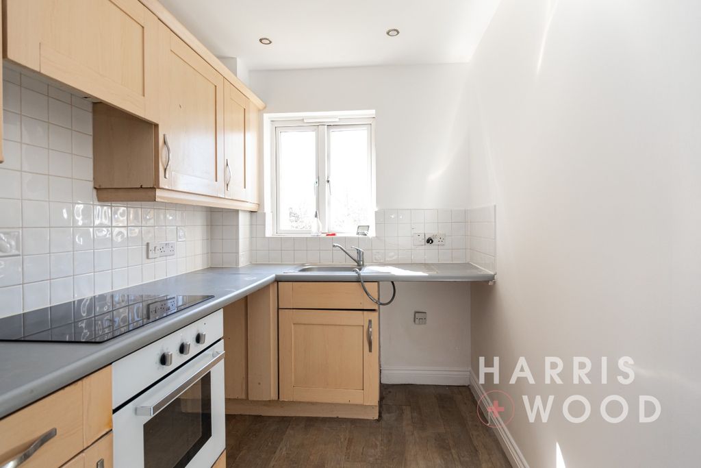 Property photo 2 of 14 4099853