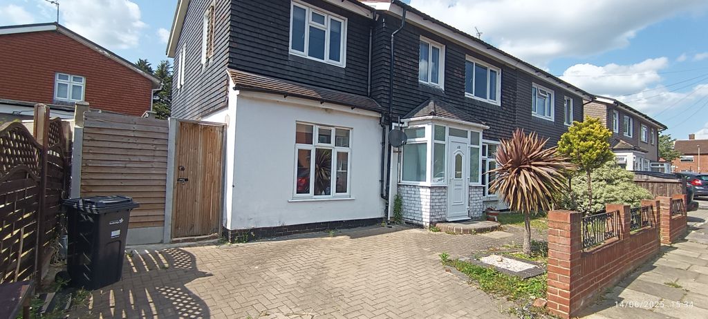 Property photo 2 of 26