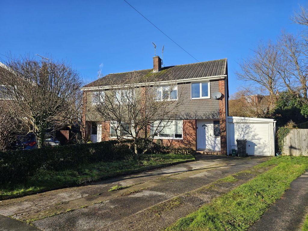 Property photo 1 of 5