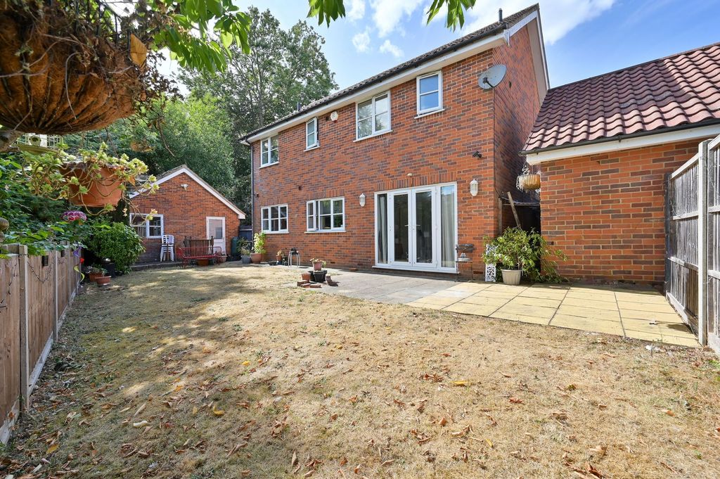 Property photo 3 of 4