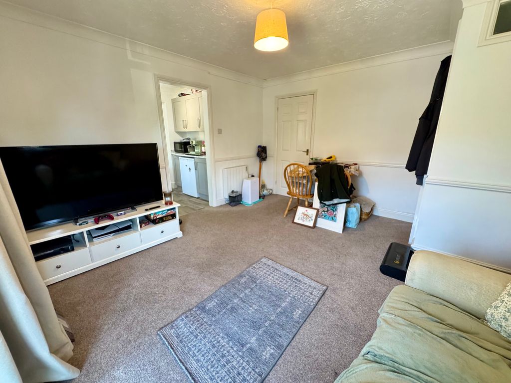 Property photo 3 of 17 Image