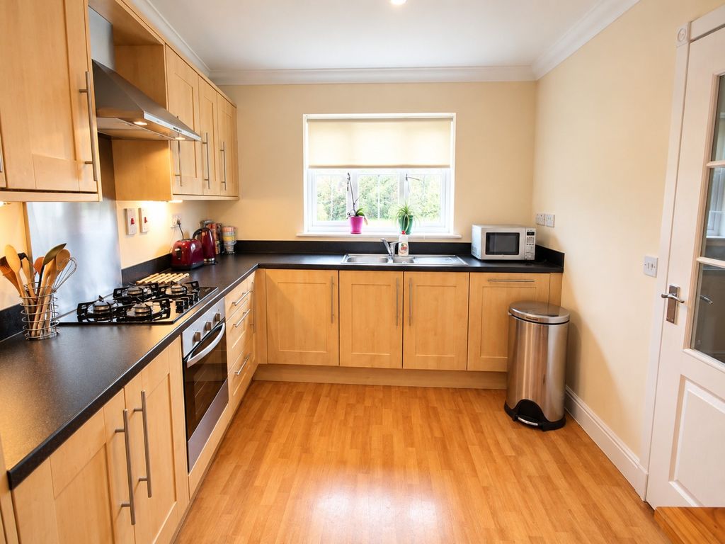 Property photo 3 of 14