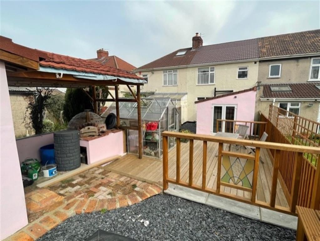 Property photo 3 of 9